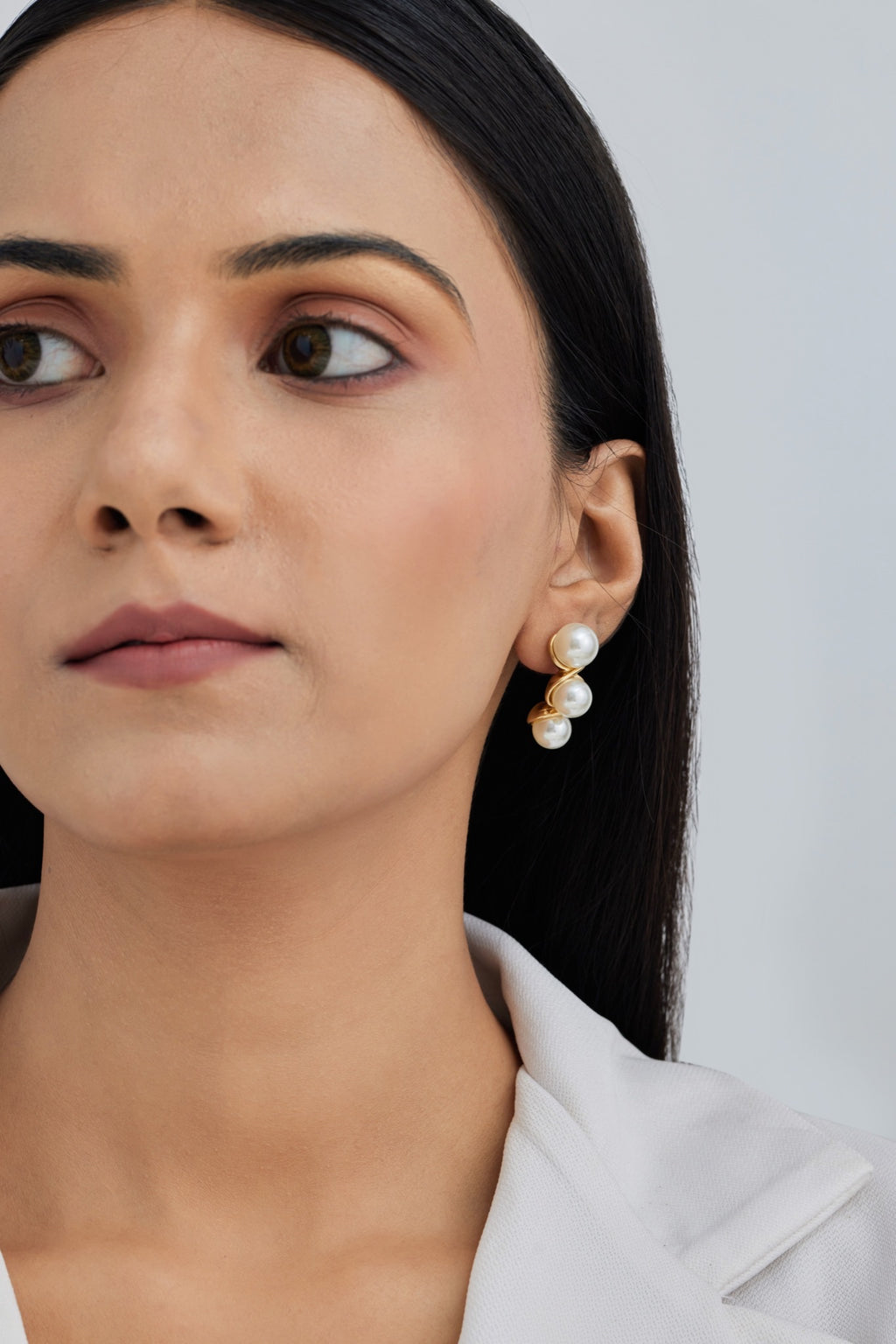 Pearl Curved Earrings