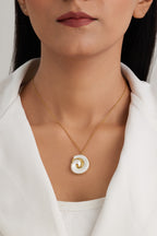 Shell Pendant Necklace