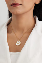 Shell Pendant Necklace